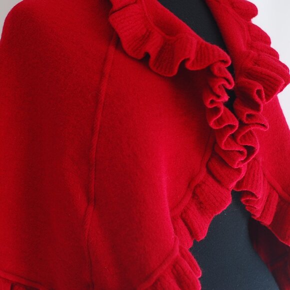 Corti Red Ruffled Wool Cape  - Italy - Picture 5 of 6